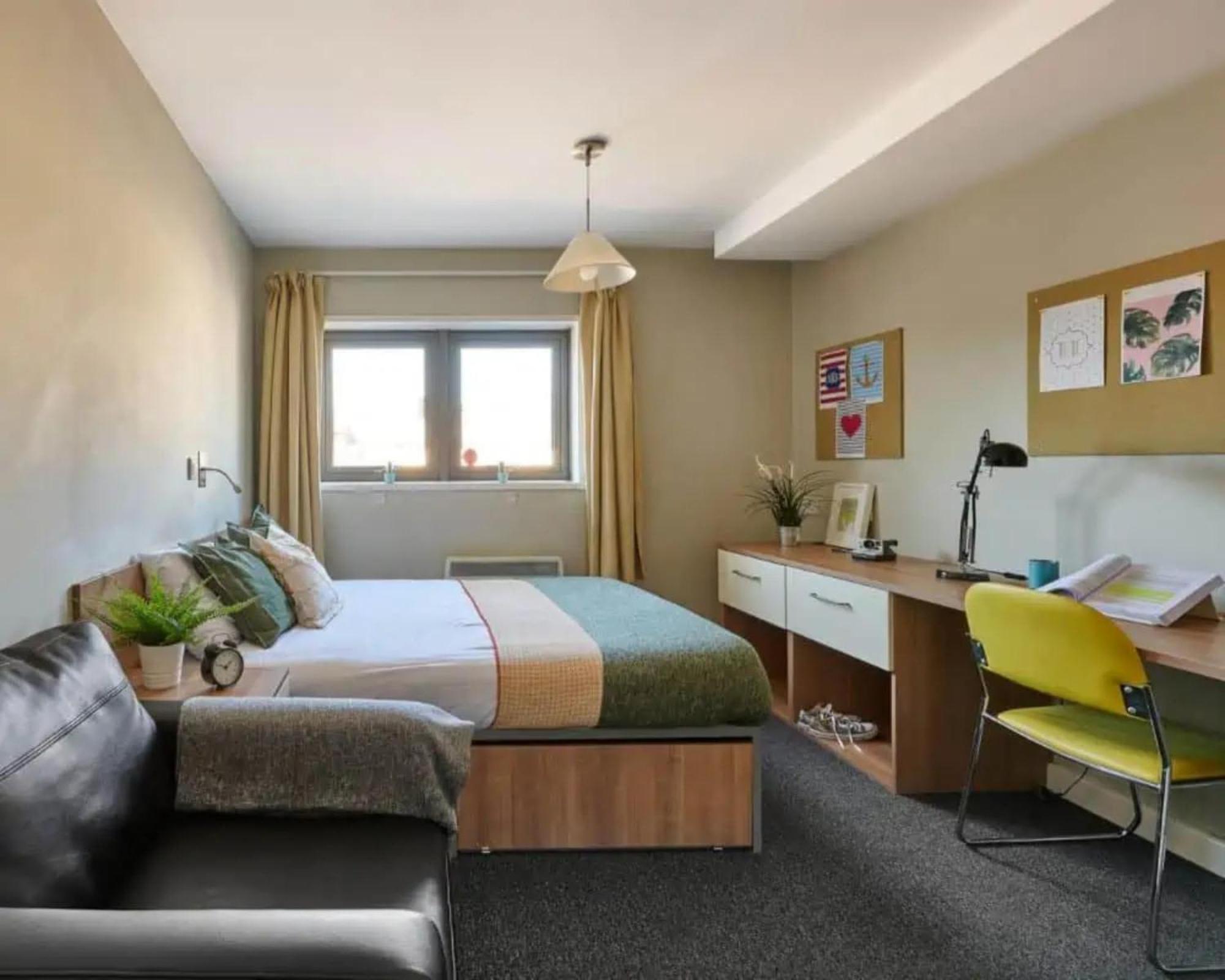 Cosy Ensuite Bedrooms At Trust House Near Exeter City Centre 외부 사진